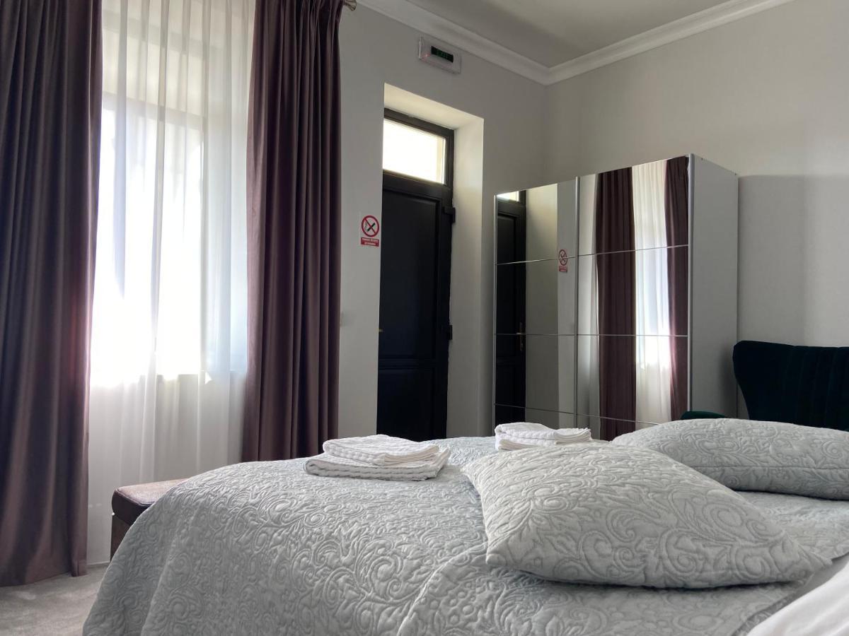 Maisonette Apartments Къмпулунг Екстериор снимка