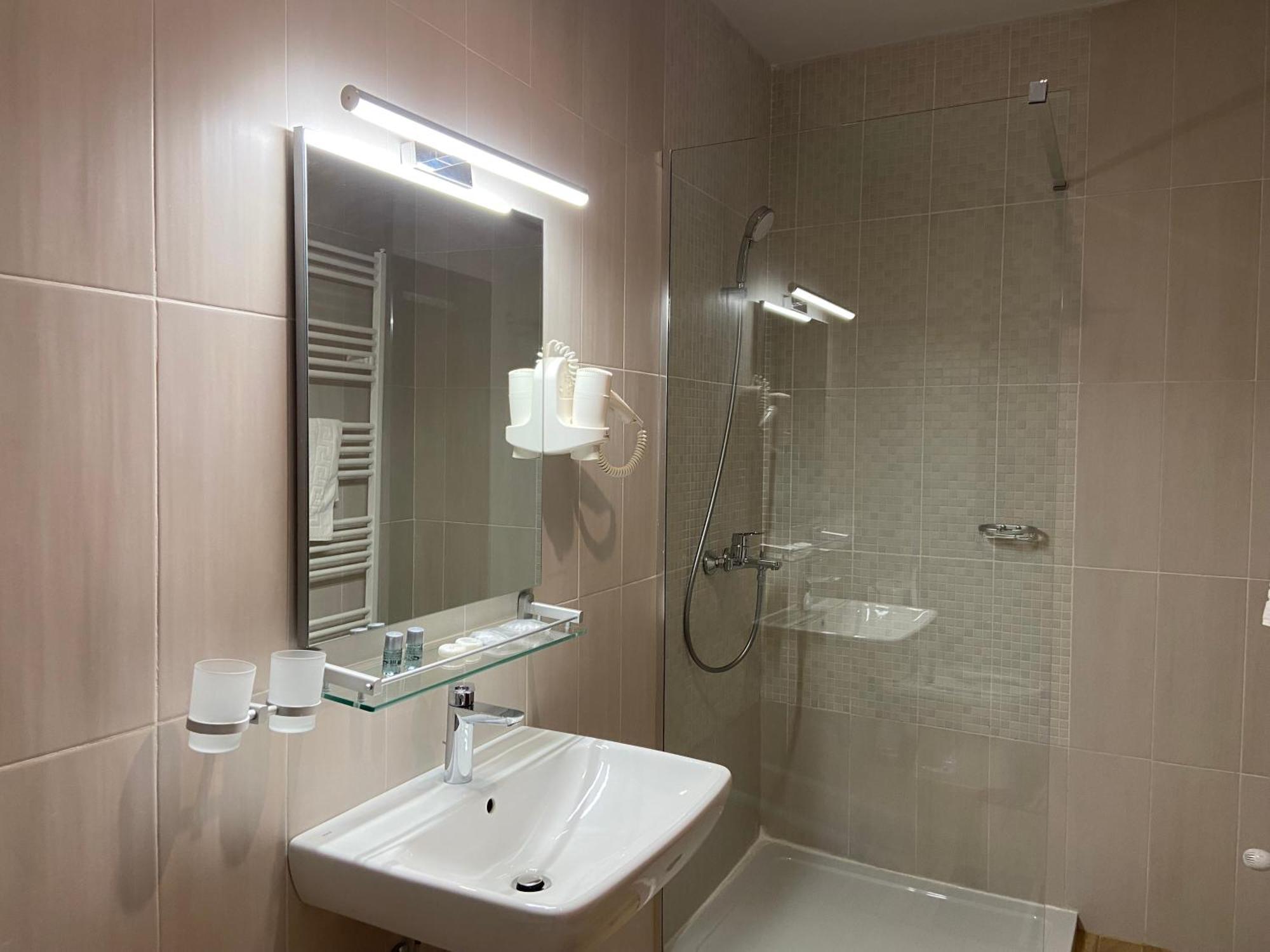 Maisonette Apartments Къмпулунг Екстериор снимка